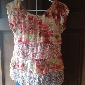 New Directions Petite Flower Ruffle Top